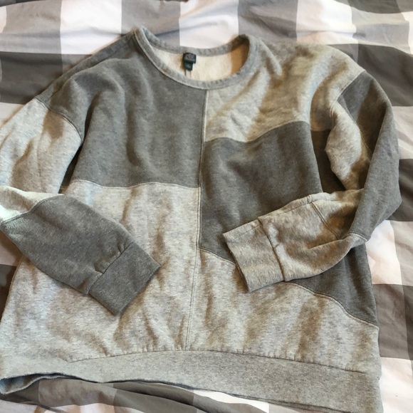Wild Fable XL colorblock sweatshirt
